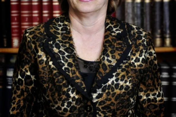 OVO ĆE OBRADOVATI MNOGE STUDENTE: Profesorka Pavlović više ne ispituje, OTIŠLA U PENZIJU