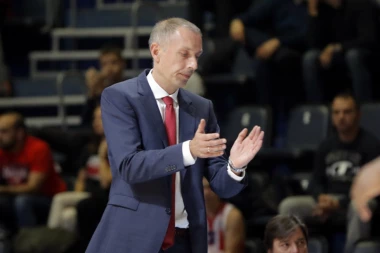 TOMIĆ ZAHTEVA OPREZ: Pod pritiskom smo dobrih partija!