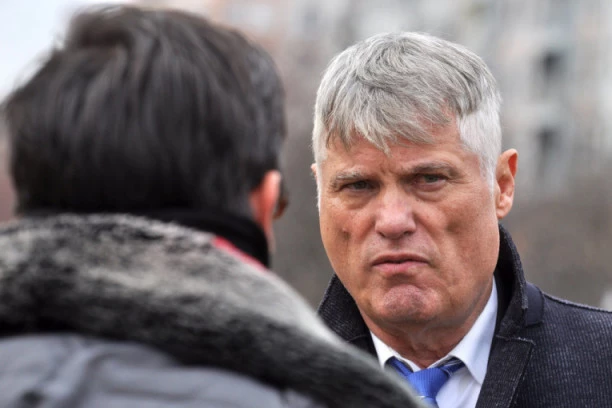 Miroslav Lazanski iz Moskve: Teorije da su samo stariji ugroženi ne drže vodu