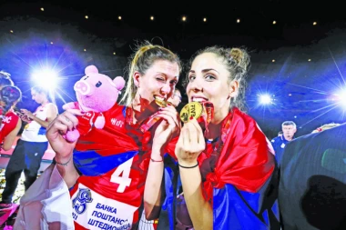 Tijana Malešević pravo ide na proslavu sa porodicom!