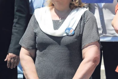 Haški sud traži hitno hapšenje Vjerice Radete i Petra Jojića