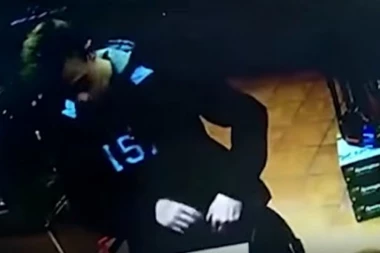 Vladislav je pre masakra spalio stvari, pa otišao na tajnu lokaciju da zakopa sef...