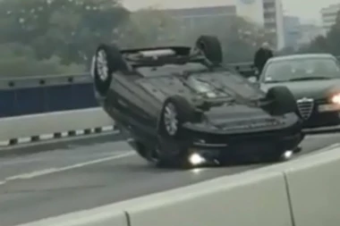 VOZAČ ALFA ROMEA SA BRANKOVOG MOSTA: Audi je Išao divljački, udario u drugi automobil, PA U MOJ SA DVOJE DECE!