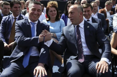 KOSOVSKA VLADA LEGLO KRIMINALACA: Petoro ministara optuženo za zloupotrebe položaja i posedovanje oružja?!