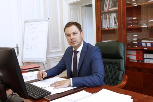 Mali: Izmene zakona unaprediće efikasnije ulaganje u srpsko tržište!