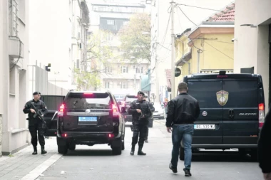 NAMEŠTAJU MI I UBISTVO MOG PRIJATELJA MIŠE