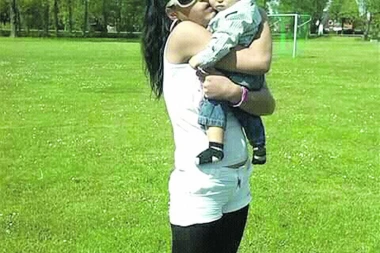 BEBA UPALA U KANTU S KREČOM, OTKAZALI JOJ MOZAK I PLUĆA