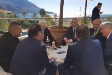 (VIDEO) Haradinaj, Marković i Ljajić ćaskaju na kafi u Budvi