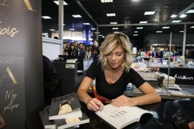 Kija postaje majka, a evo ko je otac!