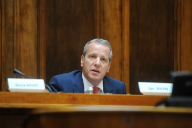 Šoltes odabrao stranu: "Ako se ne ukinu vize - destabilizacija Kosova"