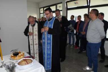 SNS U SREMSKOJ MITROVICI PROSLAVIO SVETU PETKU: Prisustvovao ministar Nedimović
