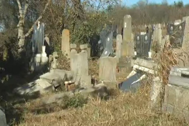 Ranko čuva najneobičniji grob u Srbiji: Na ovom mestu počiva Acko