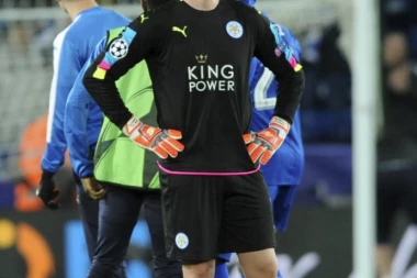 ŠMAJHEL PLAKAO NAD OLUPINOM HELIKOPTERA: Da li je vlasnik Lestera preživeo?