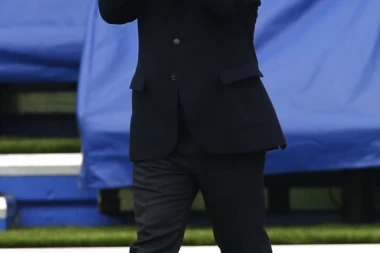 VLASNIK LESTERA  I ĆERKA IZGORELI  U PADU HELIKOPTERA!