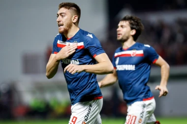 NEĆE ON NIGDE: Miljenik “delija” dobio novi ugovor!