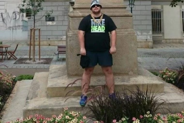 Krvavi detalji zločina u Novom Sadu: Na žurci iskasapljen ubica navijača!