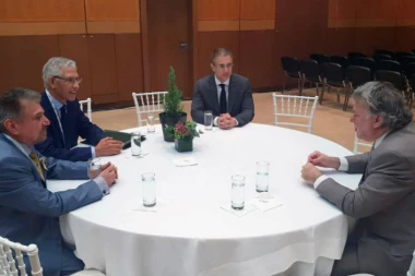 Stefanović sa šefovima diplomatija Austrije i Rumunije o tome zašto Kosovo ne sme da bude deo Interpola