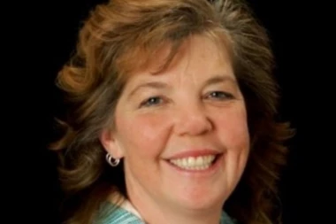 Učenik prepoznao profesorku na porno sajtu! Još veći šok usledio kada je video ko je sa njom na snimku!