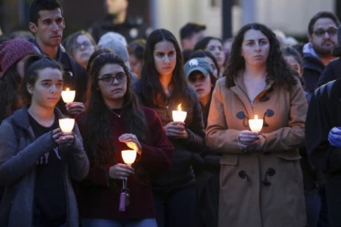 Bojana je preživela masakr u Žitištu, ostala bez noge, a njene slike danas mnoge inspirišu