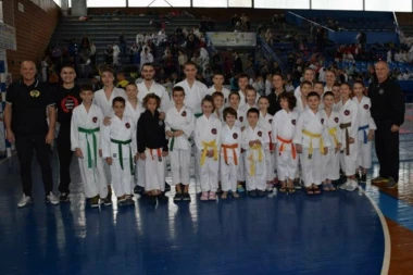 VELIKI USPEH: Karate klub Astra treći u Jagodini