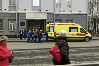 HOROR U RUSIJI: Tinejdžer (17) se razneo bombom u zgradi ruske službe bezbednosti!