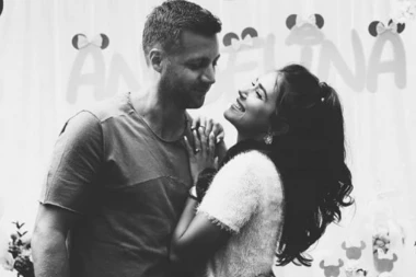 Bojan Leksington čeka drugo dete: Pevačeva žena u blagoslovenom stanju!