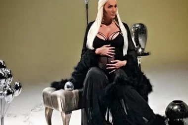 (VIDEO) Goga Sekulić ne miruje: Izdala pesmu u 8. mesecu trudnoće!