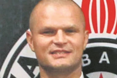 Afera "Oranice"! Krajnje sumnjivo poslovanje tajkuna iz Vrbasa: Direktore menja kao čarape!