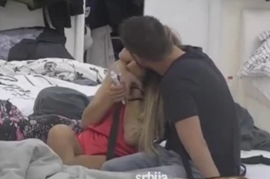 Marko poljubio Lunu, nakon što je ona rekla da joj to nedostaje!