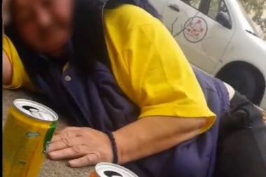 (VIDEO) Starica ležala na ulici 21 sat: Evo šta se krije iza šokantnog snimka koji se širi društvenim mrežama