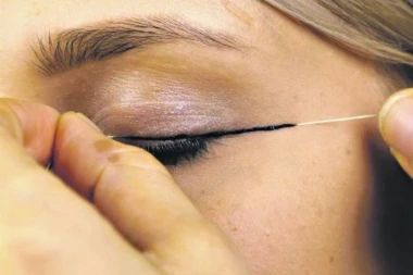 VIDEO: Proveravamo koliko su korisne popularne cake sa interneta