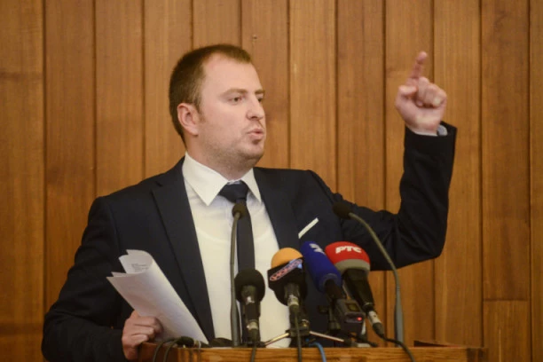 MIRKOVIĆ: Đilas nije odlučivao o platama lekara?! Smešno, pa on je bio i gradonačelnik i ministar!