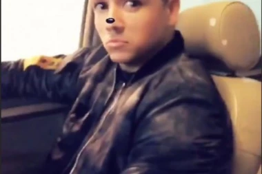 Nedavno su uhvaćeni zajedno: Sloba pevačici priredio iznenađenje?!