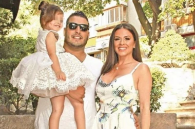 Ana Sević konačno pokazala Lorenu: Evo šta radi dok Darko vodi bitku za život! (FOTO)