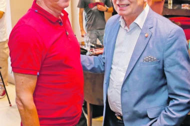 ZNAO SAM DA ĆE  PAVKOV DA GA MUNE!