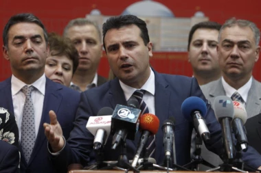 Zaev u Sobranju: Izmene Ustava tek kad Grčka ratifikuje sporazum