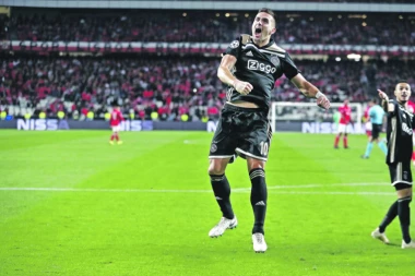 TAJNA USPEHA DUŠANA TADIĆA: Pazi šta jede, spava osam sati, a kafu pije isključivo ujutru!