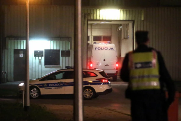 Haos nakon krvoprolića u Splitu: Otac ubijenog mladića demolirao lokal, konobara gađao flašama!