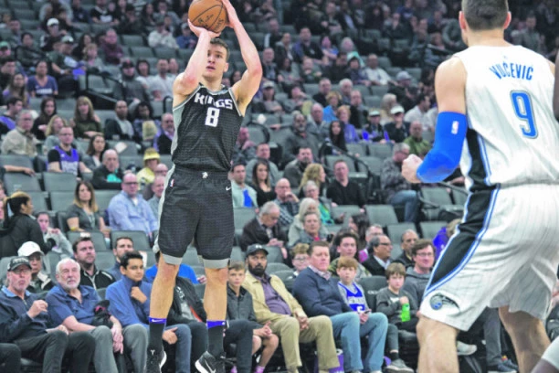 Sakramento ne može bez Bogdana: Vlade Divac krenuo u operaciju "Bogdanovićev ostanak"!