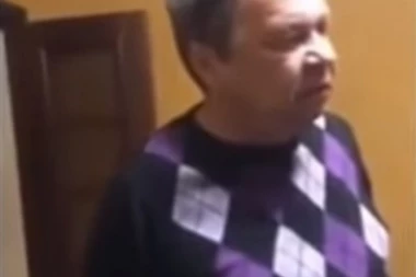 (UZNEMIRUJUĆI VIDEO) Uhvatio ženu i rođenog brata u krevetu, a onda je krv prštala na sve strane