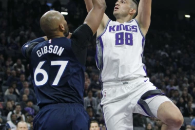 (VIDEO) Bjelica, osvetnički krik i ples na ulicama Beograda