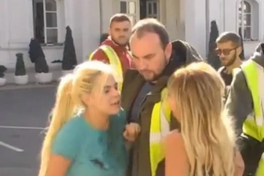 Blondi i Marijana se potukle! Uvrede prštale na sve strane, obezbeđenje nije moglo da ih obuzda