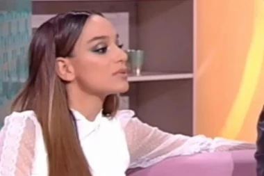 Edita Aradinović u se*si akciji: PEVAČICA U EKSPLICITNOM KLIPU OD 20 SEKUNDI?