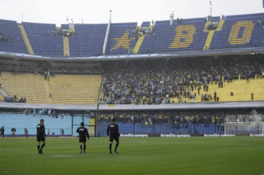 (VIDEO) SAČEKAĆEMO NA SPEKTAKL! Veliki derbi odložen zbog nevremena!