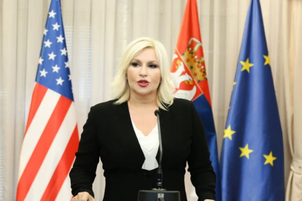 NA KOGA LI JE POMISLILA? Ministarka Mihajlović kaže da velika Rusija ne stoji iza bahatih srpskih  direktora