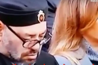 (VIDEO) Marokanski kralj zahrkao pored Melanije, a evo kako je Tramp reagovao na to!