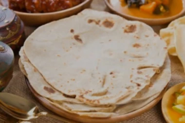 TRADICIJA STARA 2.000 GODINA: Jedna šnita ovog hleba dnevno produžiće vam život