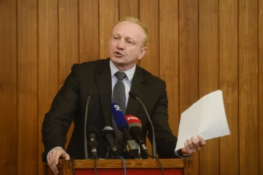 Đilas preti Srpskom telegrafu: Smeta mu istina o narkomanu vođi protesta