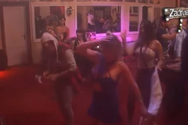 (VIDEO) Pljuštali šamari: Petrući je uhvatio za zadnjicu a onda mu ona žestoko uzvratila!