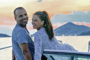 (FOTO) SVI SE RAZNEŽILI OVIM PRIZOROM: Ana Sević očarana ćerkicom!